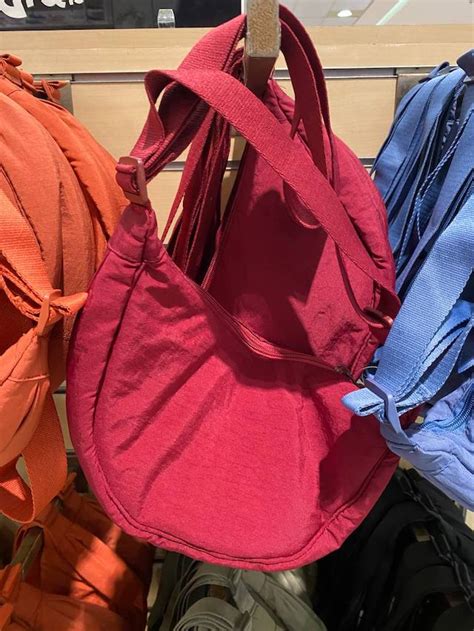 uniqlo dumpling bag dupe|uniqlo shoulder bag dupe.